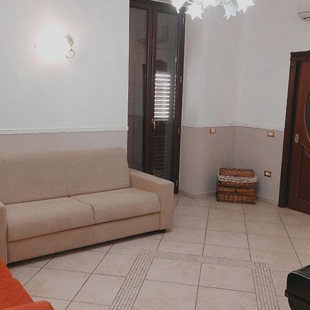 La Casa Di Mamma Appartement Napels Kamer foto