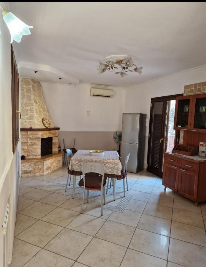 La Casa Di Mamma Appartement Napels Buitenkant foto